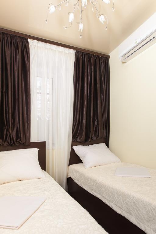 Hotel Cristal Odessa Quarto foto